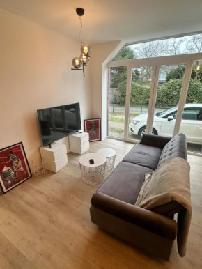 Renovated in style - Close to Hamburg